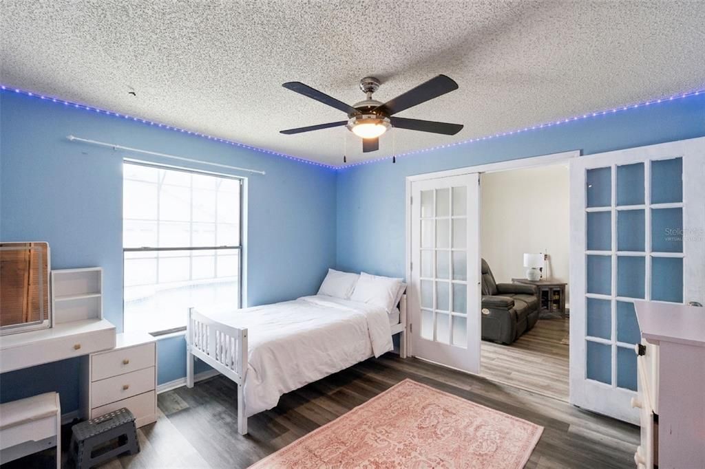 For Sale: $369,900 (3 beds, 2 baths, 1619 Square Feet)
