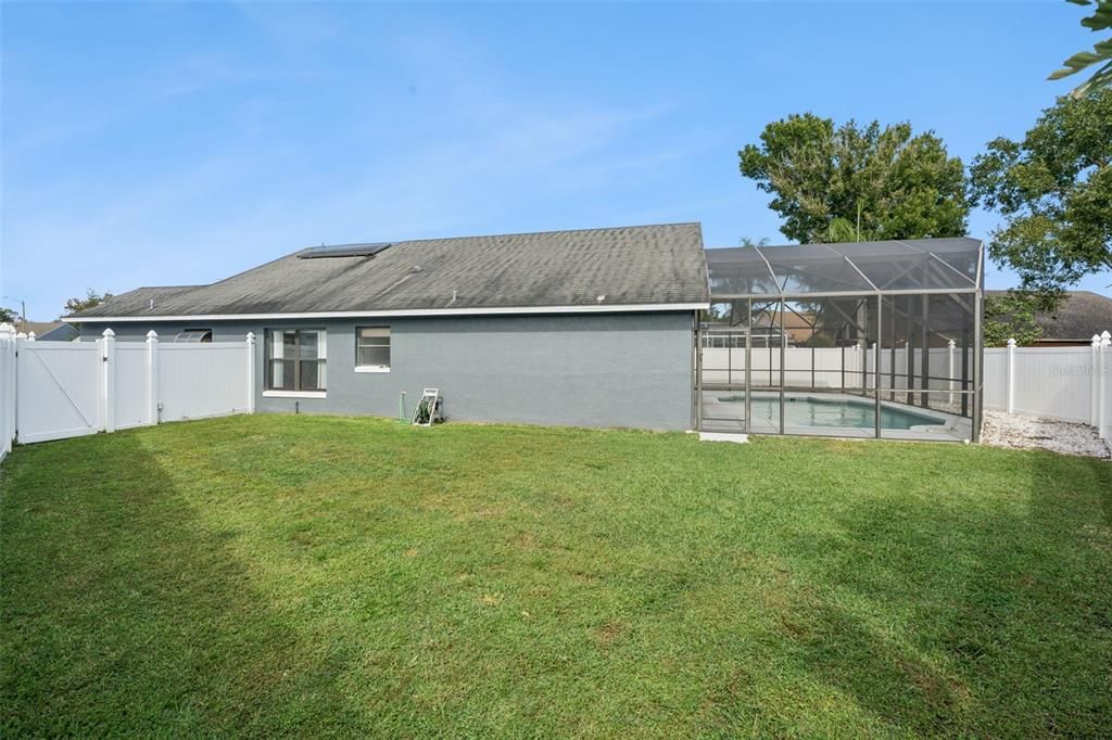 For Sale: $369,900 (3 beds, 2 baths, 1619 Square Feet)