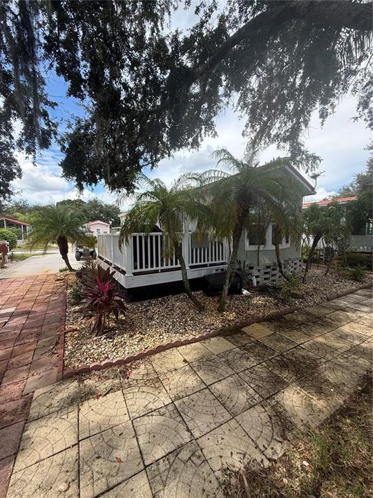 For Sale: $189,900 (1 beds, 1 baths, 500 Square Feet)