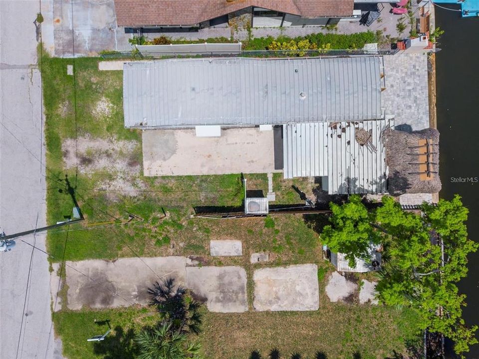 На продажу: $159,000 (2 спален, 3 ванн, 752 Квадратных фут)
