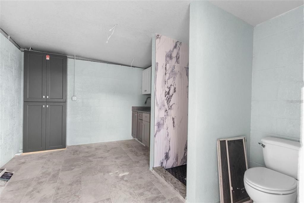 На продажу: $159,000 (2 спален, 3 ванн, 752 Квадратных фут)