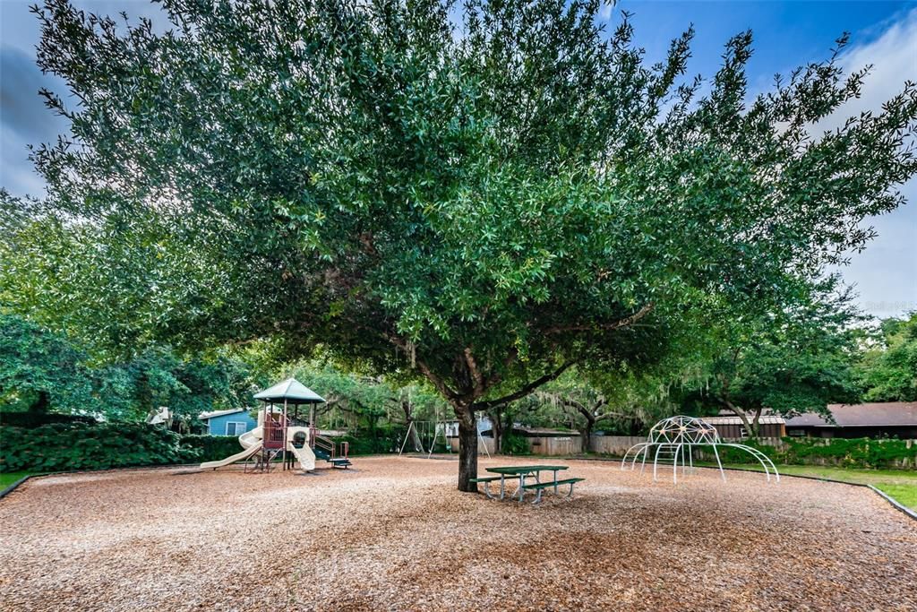 En Venta: $374,900 (2 camas, 1 baños, 856 Pies cuadrados)