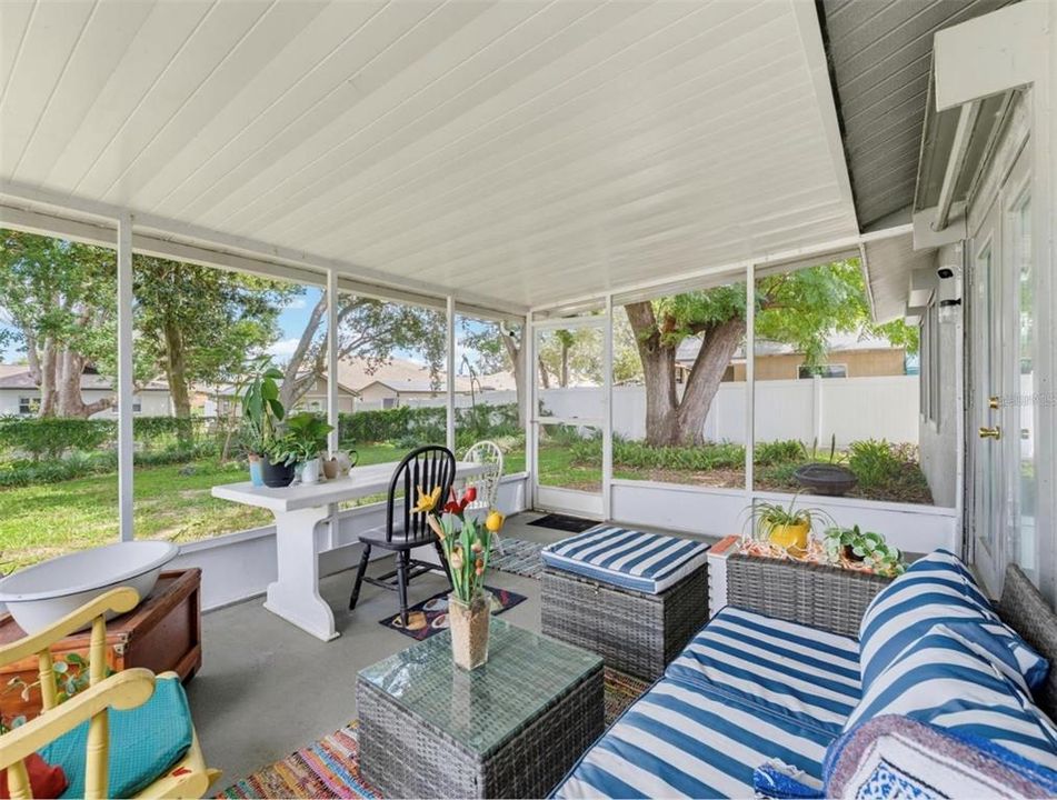For Rent: $1,895 (3 beds, 2 baths, 1220 Square Feet)