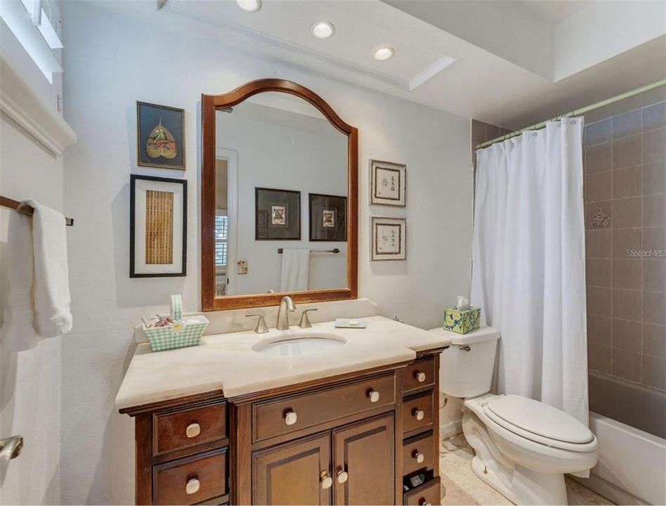 For Rent: $1,895 (3 beds, 2 baths, 1220 Square Feet)