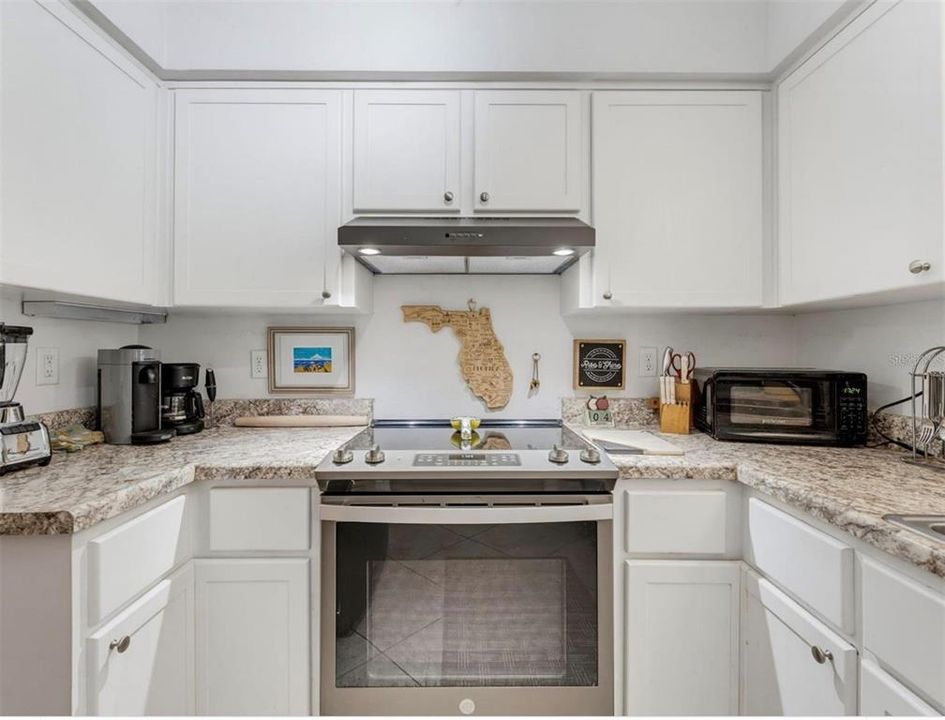 For Rent: $1,895 (3 beds, 2 baths, 1220 Square Feet)