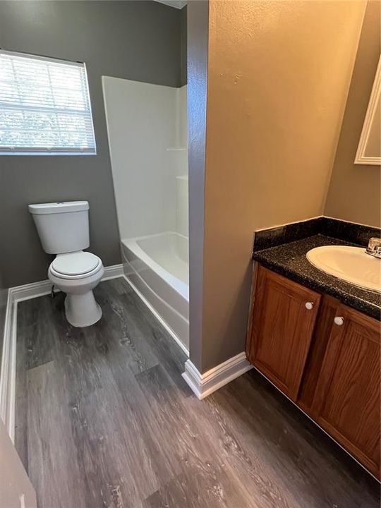 En Renta: $1,999 (3 camas, 3 baños, 1664 Pies cuadrados)