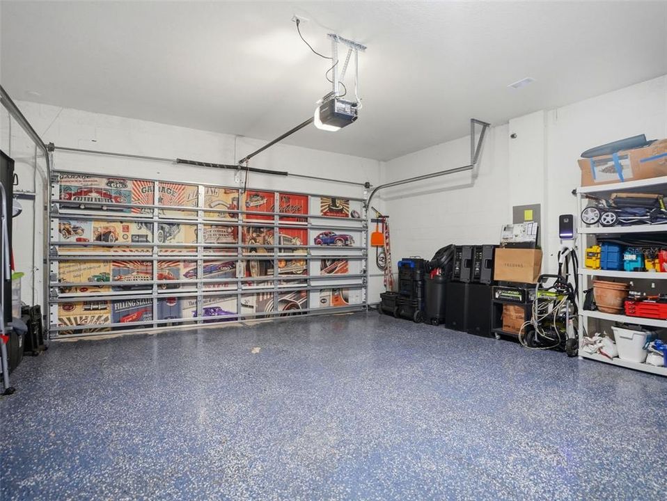 For Sale: $389,500 (2 beds, 2 baths, 2001 Square Feet)
