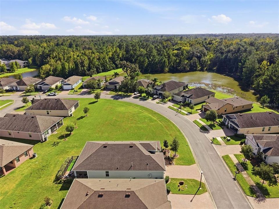 For Sale: $389,500 (2 beds, 2 baths, 2001 Square Feet)