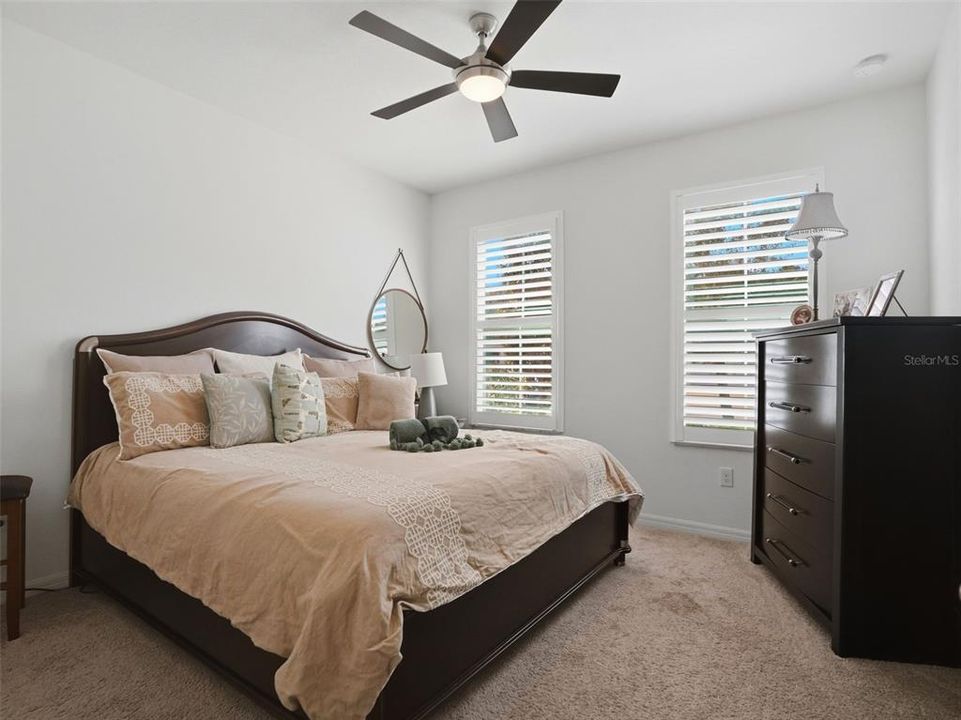 For Sale: $389,500 (2 beds, 2 baths, 2001 Square Feet)