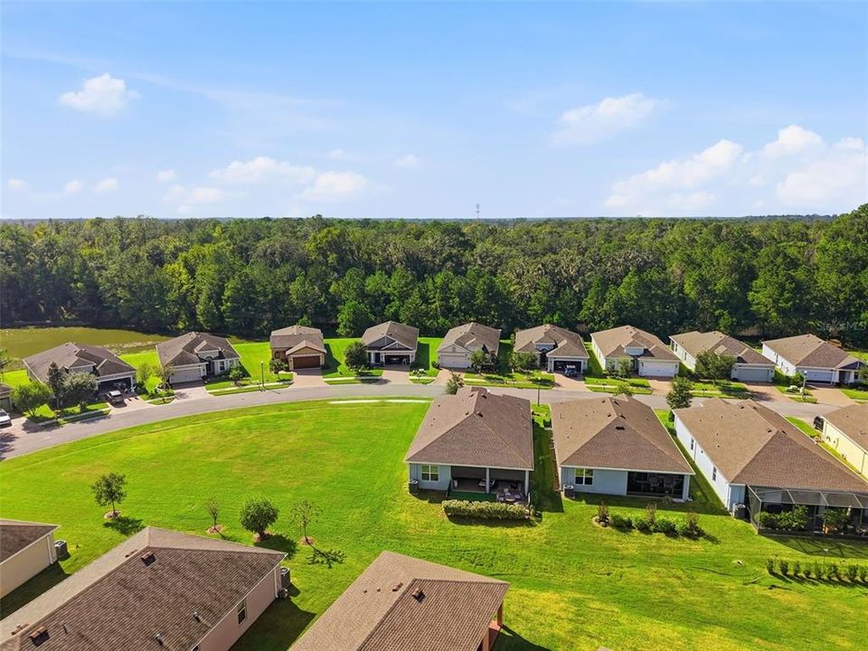 For Sale: $389,500 (2 beds, 2 baths, 2001 Square Feet)