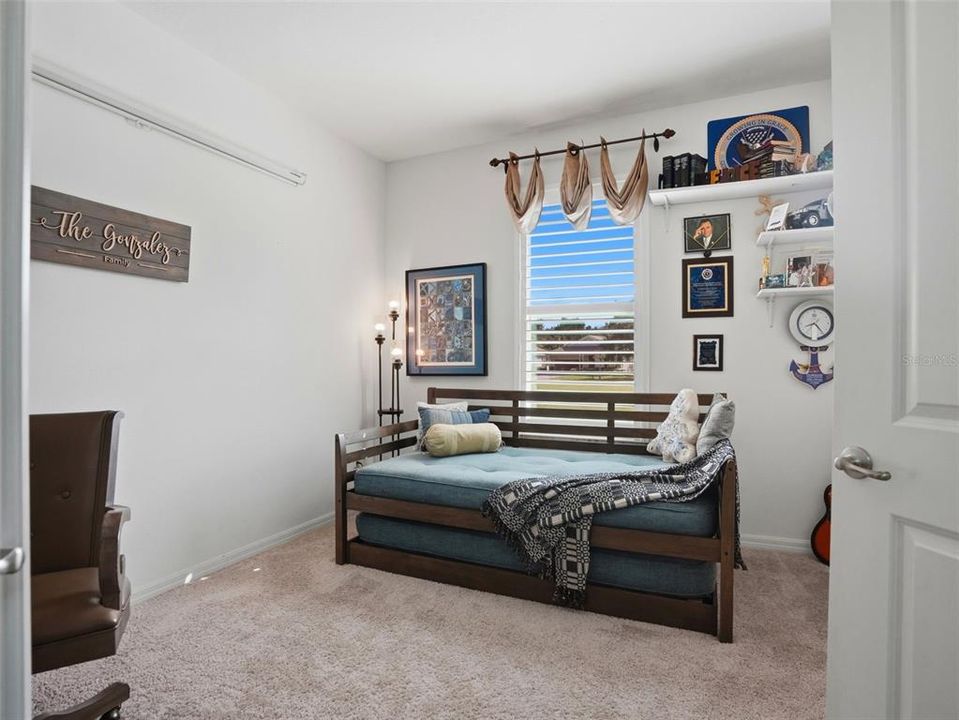 For Sale: $389,500 (2 beds, 2 baths, 2001 Square Feet)