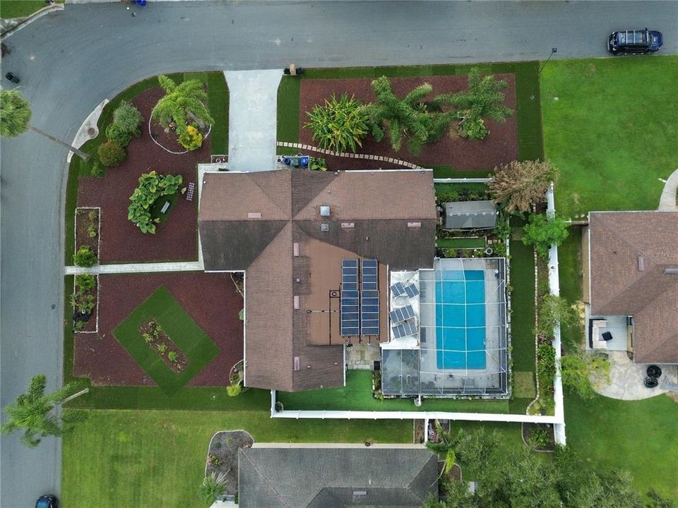 For Sale: $489,000 (4 beds, 2 baths, 2600 Square Feet)