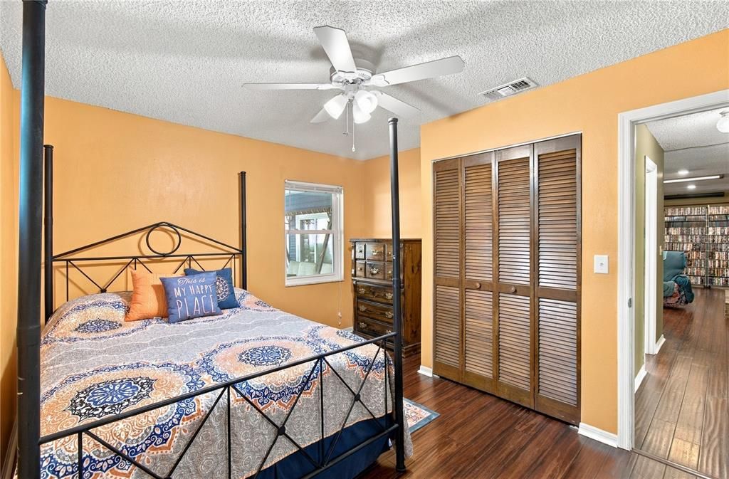 For Sale: $489,000 (4 beds, 2 baths, 2600 Square Feet)