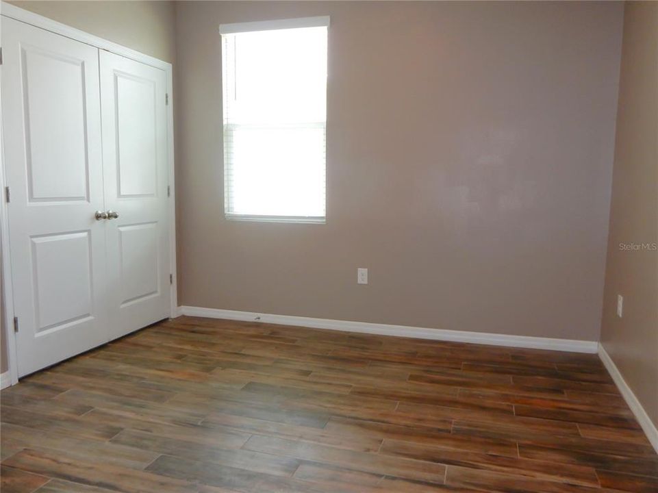 For Sale: $380,000 (4 beds, 2 baths, 1993 Square Feet)