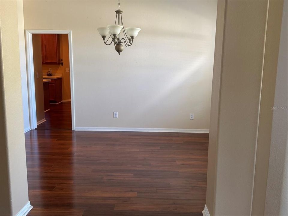 En Venta: $620,000 (4 camas, 3 baños, 2835 Pies cuadrados)