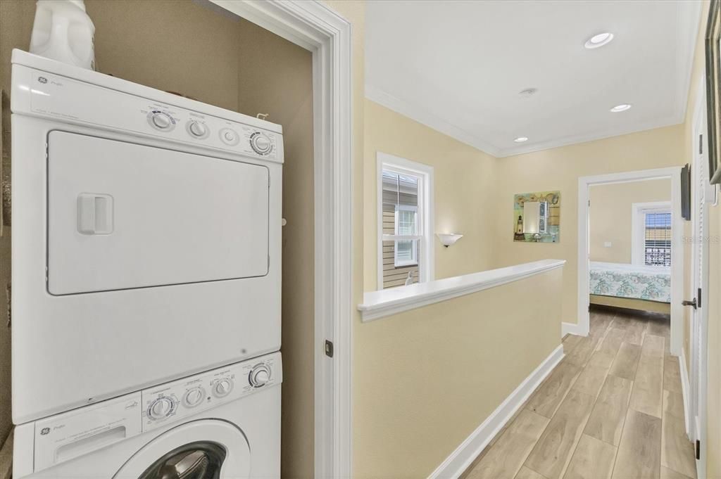 En Venta: $979,000 (4 camas, 3 baños, 2160 Pies cuadrados)