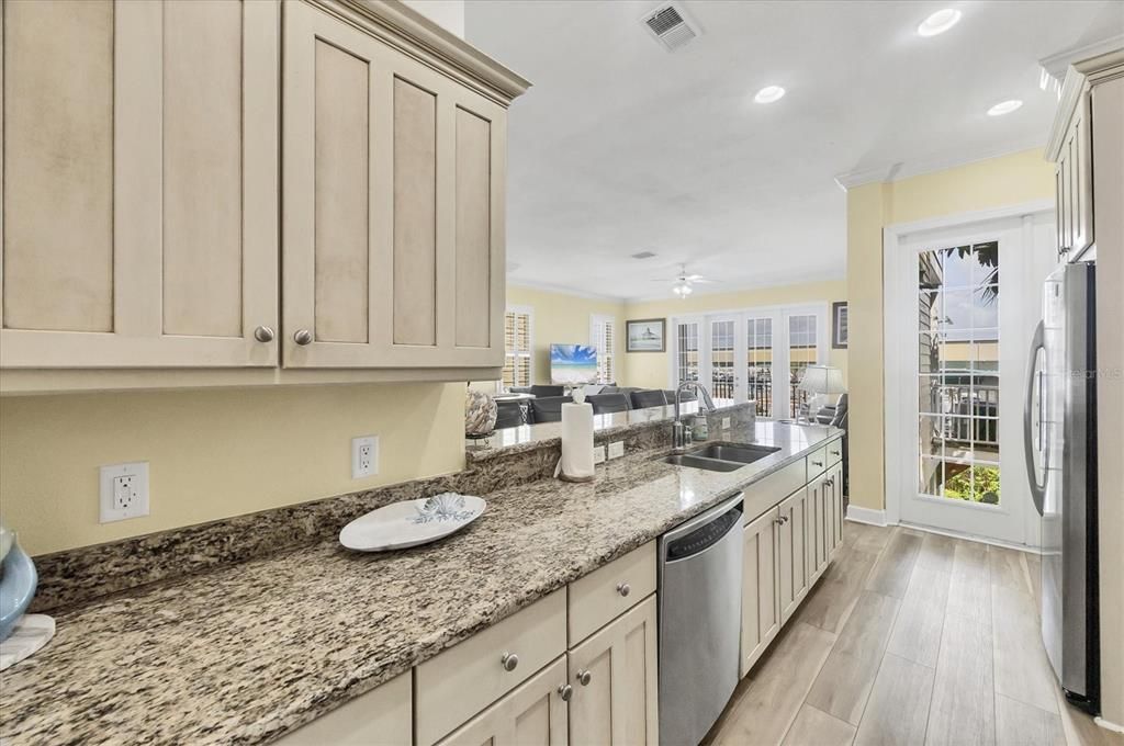 En Venta: $979,000 (4 camas, 3 baños, 2160 Pies cuadrados)