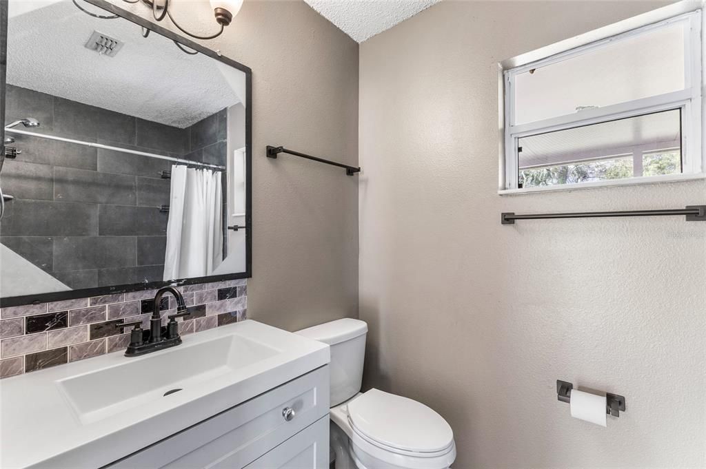 For Sale: $335,000 (4 beds, 2 baths, 1748 Square Feet)