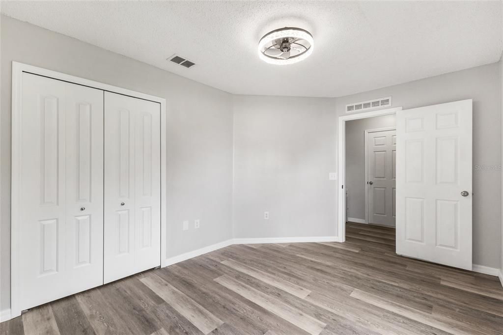 For Sale: $335,000 (4 beds, 2 baths, 1748 Square Feet)