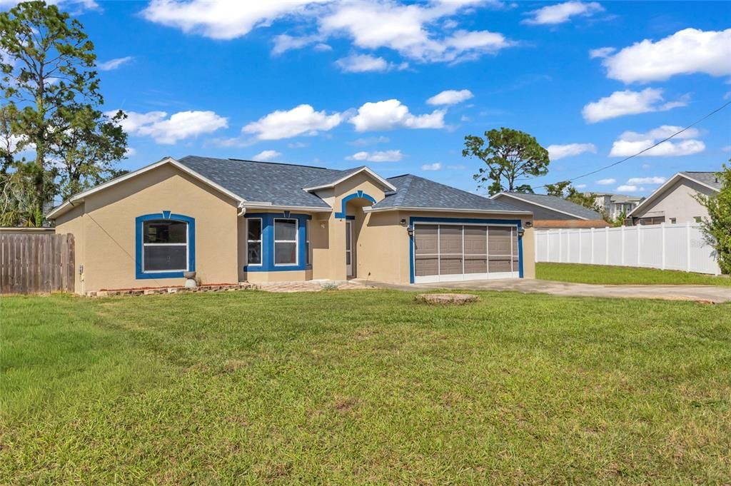 For Sale: $335,000 (4 beds, 2 baths, 1748 Square Feet)