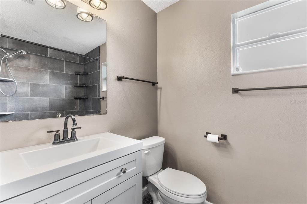 For Sale: $335,000 (4 beds, 2 baths, 1748 Square Feet)