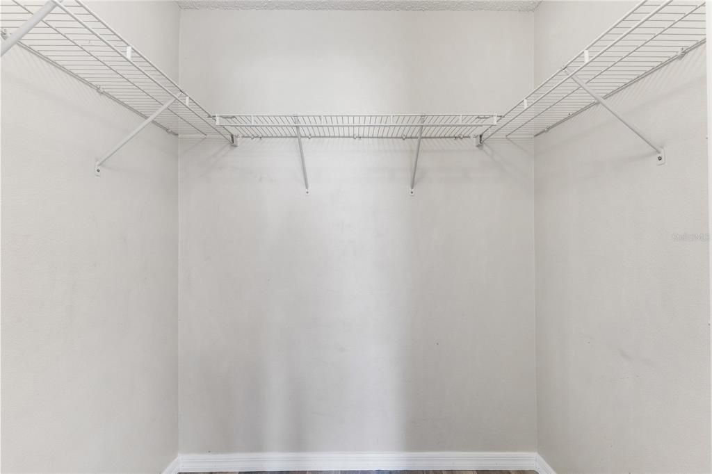 For Sale: $335,000 (4 beds, 2 baths, 1748 Square Feet)