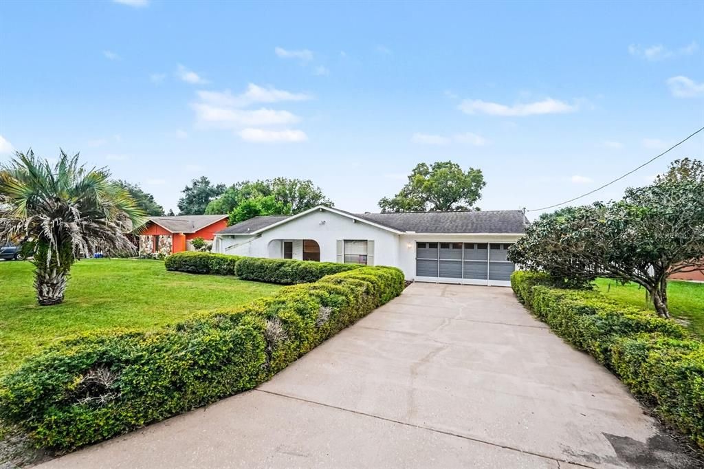 For Sale: $265,000 (2 beds, 2 baths, 1105 Square Feet)