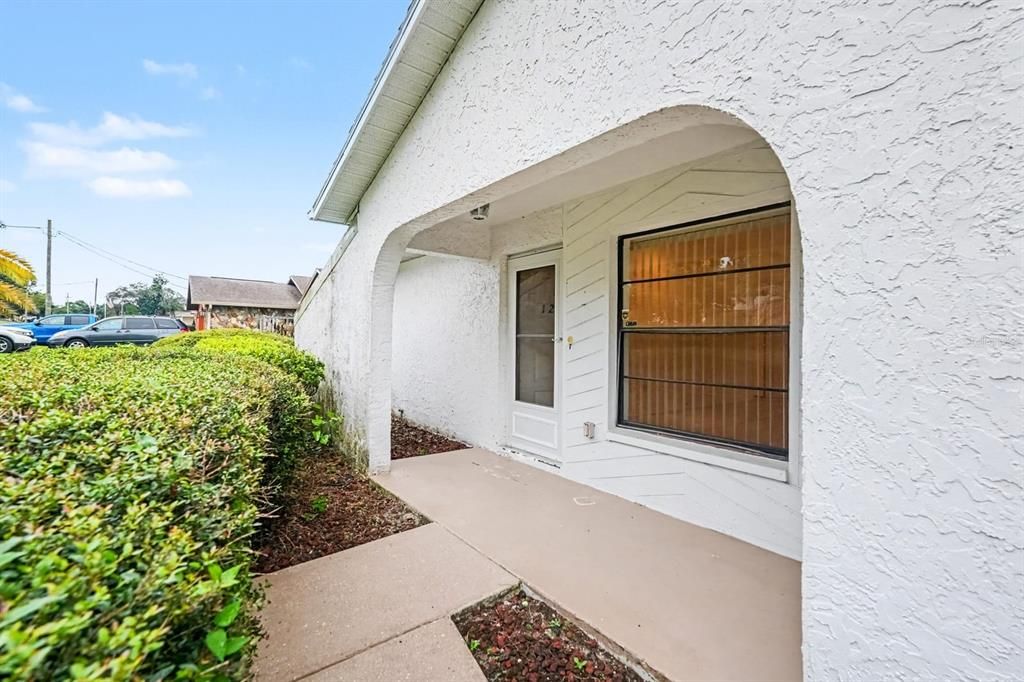 For Sale: $265,000 (2 beds, 2 baths, 1105 Square Feet)