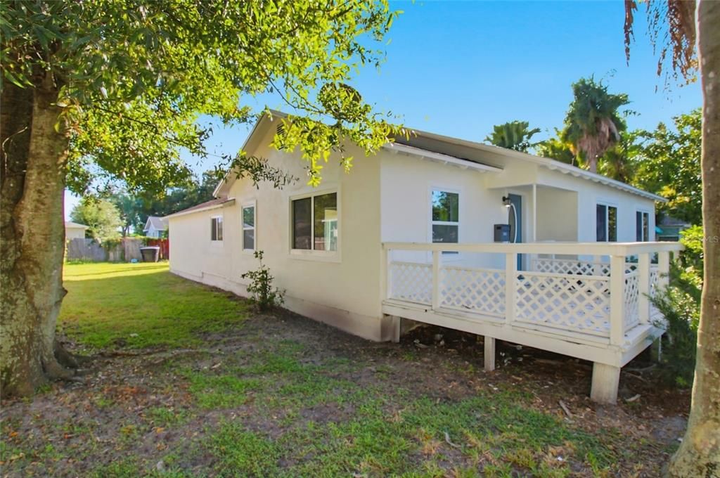 En Venta: $385,000 (3 camas, 2 baños, 1206 Pies cuadrados)