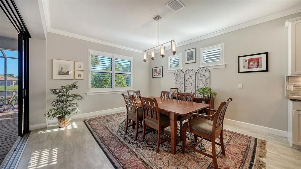 En Venta: $785,000 (3 camas, 3 baños, 2488 Pies cuadrados)