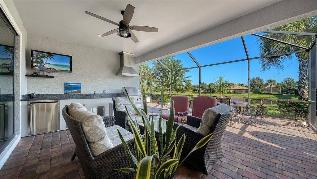 En Venta: $785,000 (3 camas, 3 baños, 2488 Pies cuadrados)
