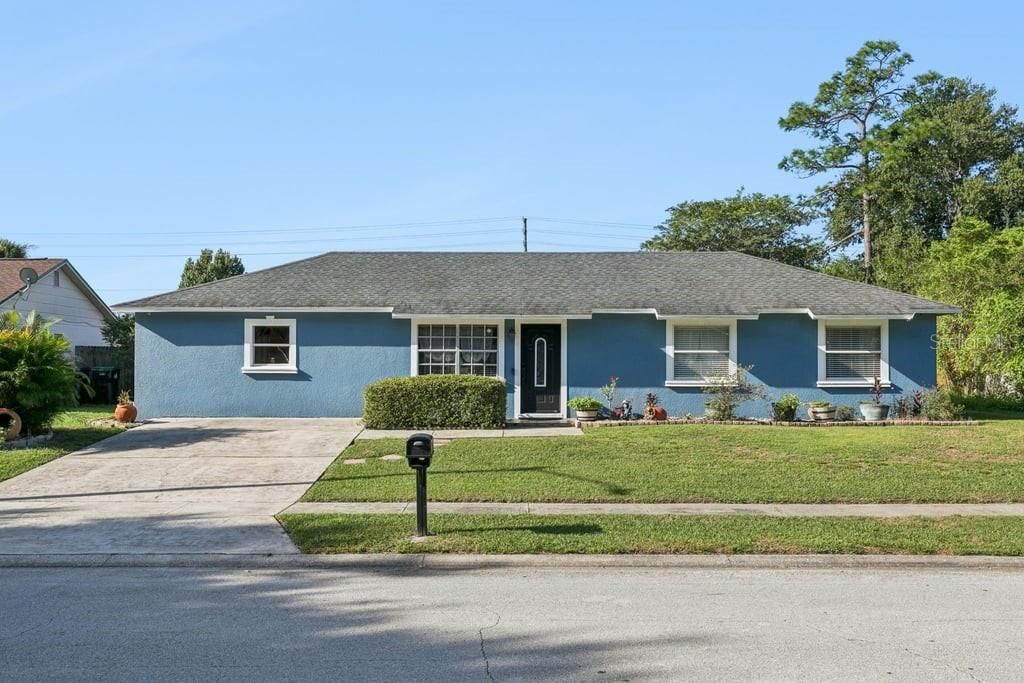 For Sale: $385,000 (4 beds, 2 baths, 1704 Square Feet)