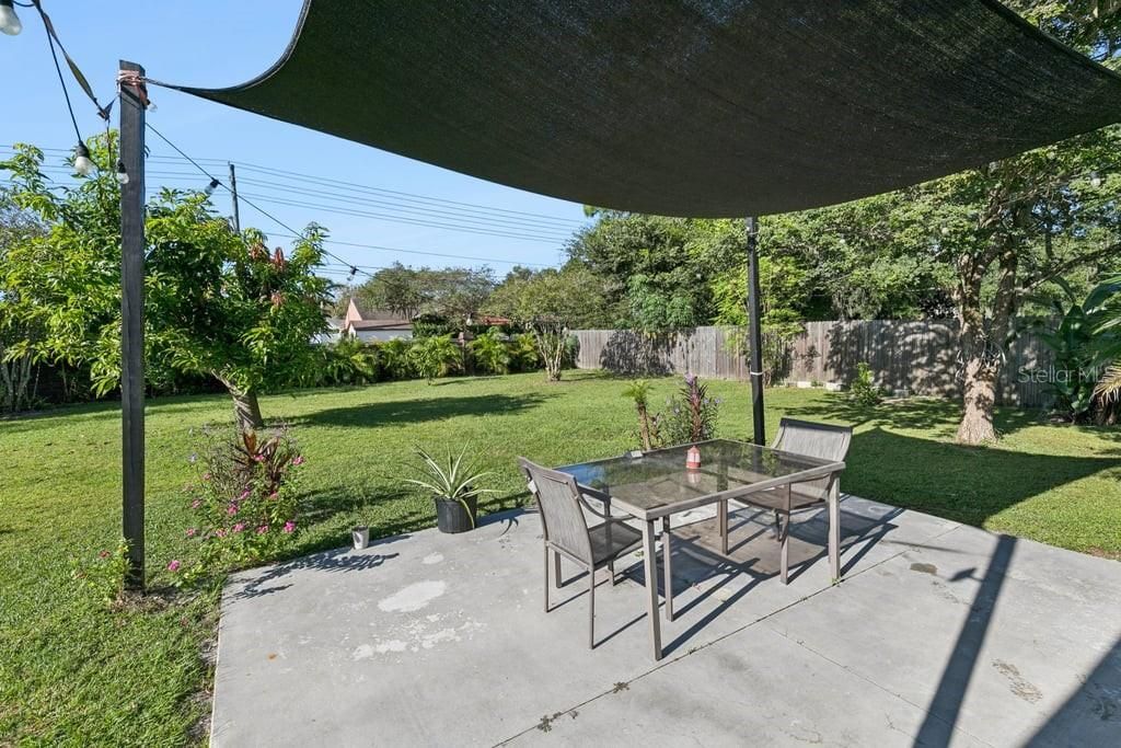 For Sale: $385,000 (4 beds, 2 baths, 1704 Square Feet)