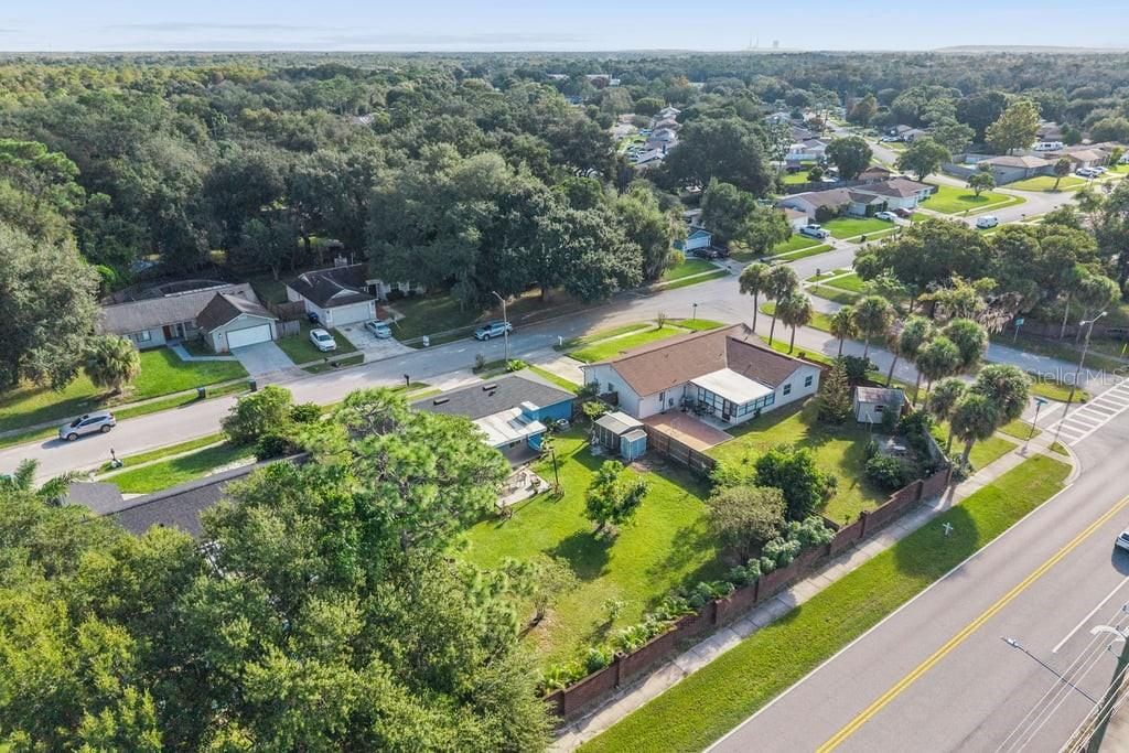 For Sale: $385,000 (4 beds, 2 baths, 1704 Square Feet)