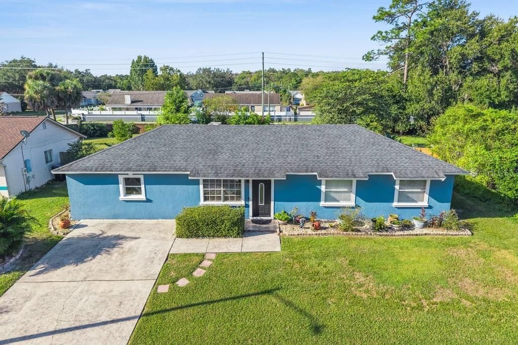 For Sale: $385,000 (4 beds, 2 baths, 1704 Square Feet)