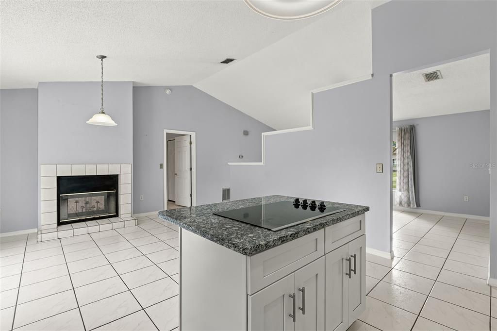 En Venta: $265,000 (3 camas, 2 baños, 1346 Pies cuadrados)
