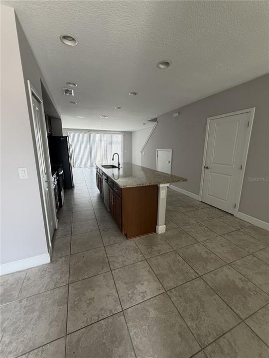 В аренду: $1,995 (3 спален, 2 ванн, 1591 Квадратных фут)