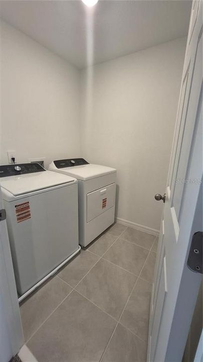 For Rent: $2,250 (3 beds, 2 baths, 1485 Square Feet)