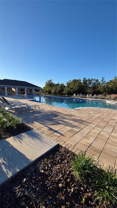 For Rent: $2,250 (3 beds, 2 baths, 1485 Square Feet)