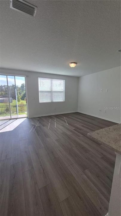 For Rent: $2,250 (3 beds, 2 baths, 1485 Square Feet)