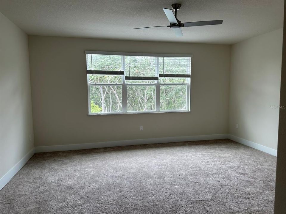 For Rent: $2,400 (3 beds, 3 baths, 1853 Square Feet)