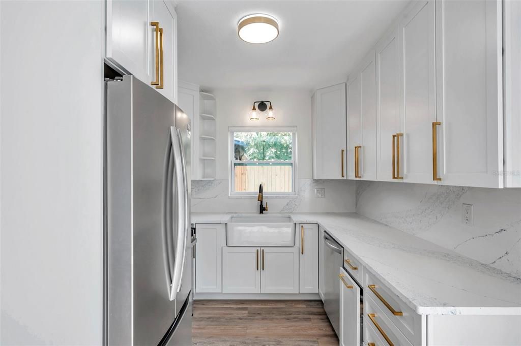 For Sale: $385,000 (3 beds, 1 baths, 1138 Square Feet)