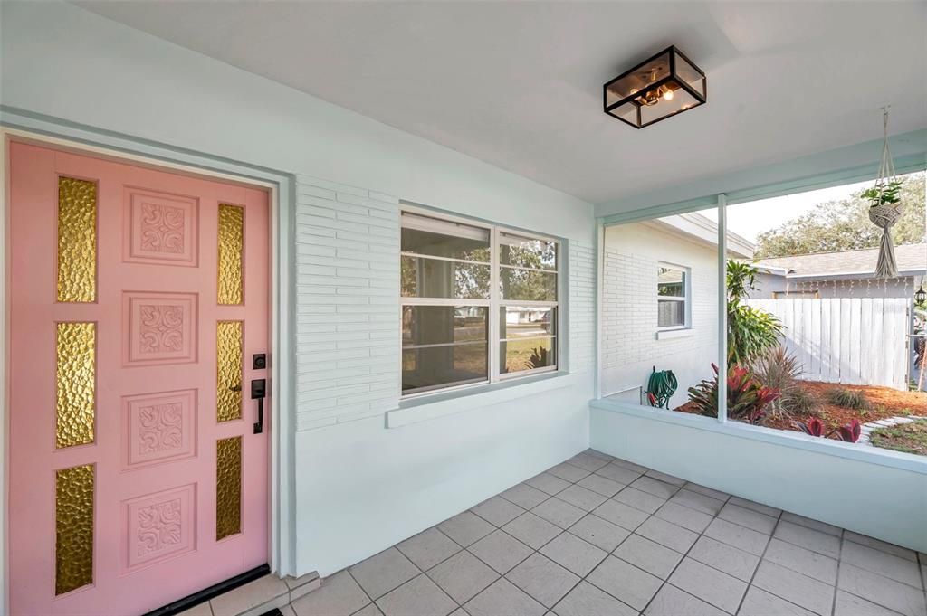 For Sale: $385,000 (3 beds, 1 baths, 1138 Square Feet)