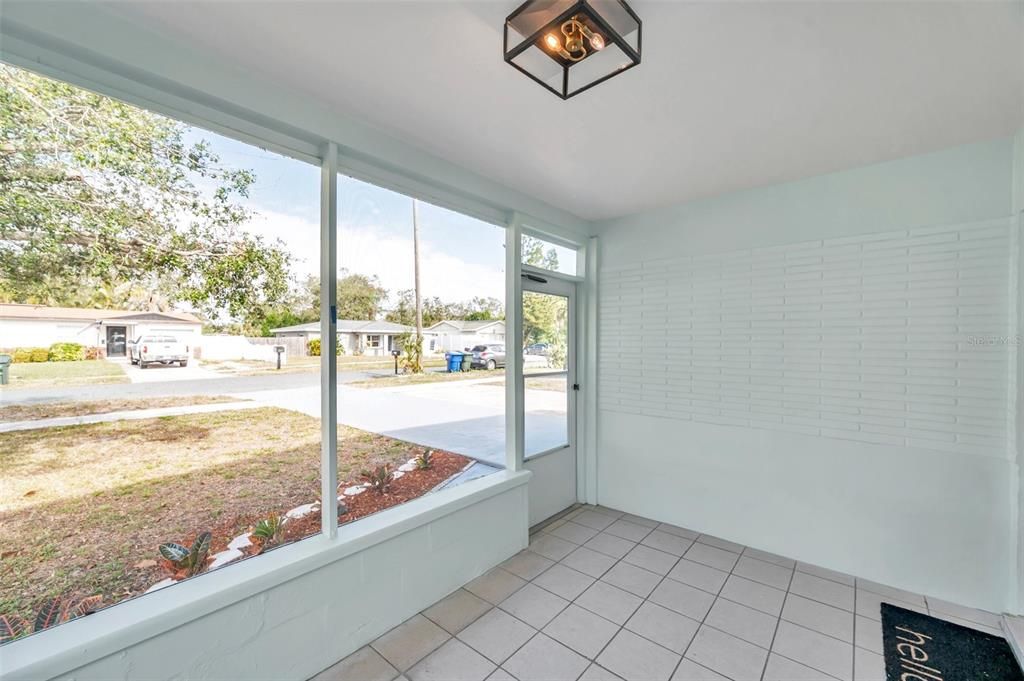 For Sale: $385,000 (3 beds, 1 baths, 1138 Square Feet)