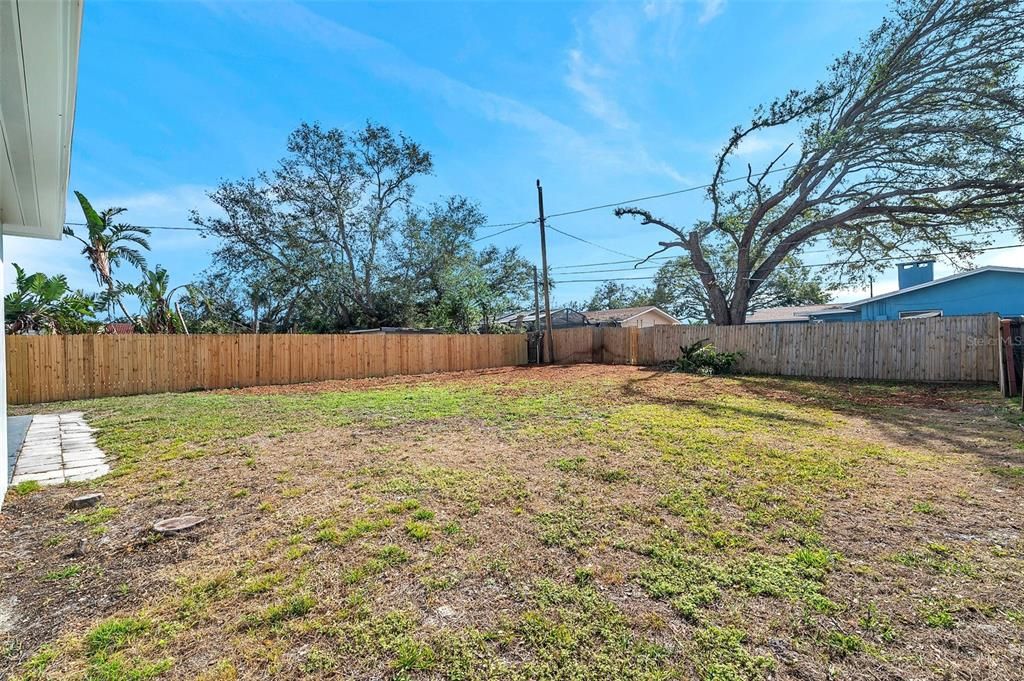 For Sale: $385,000 (3 beds, 1 baths, 1138 Square Feet)