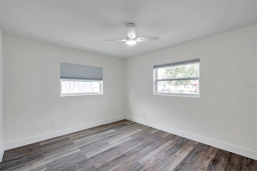 For Sale: $385,000 (3 beds, 1 baths, 1138 Square Feet)