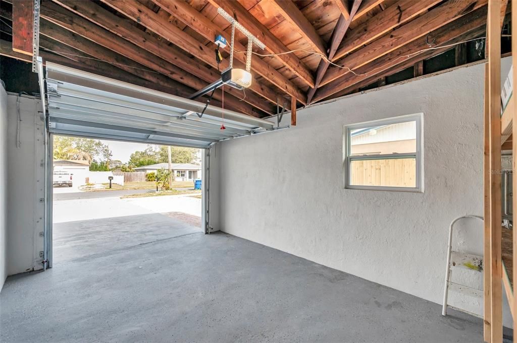 For Sale: $385,000 (3 beds, 1 baths, 1138 Square Feet)