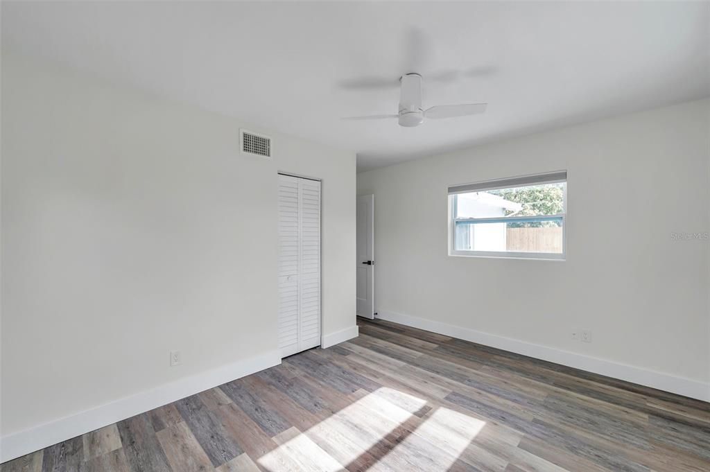 For Sale: $385,000 (3 beds, 1 baths, 1138 Square Feet)