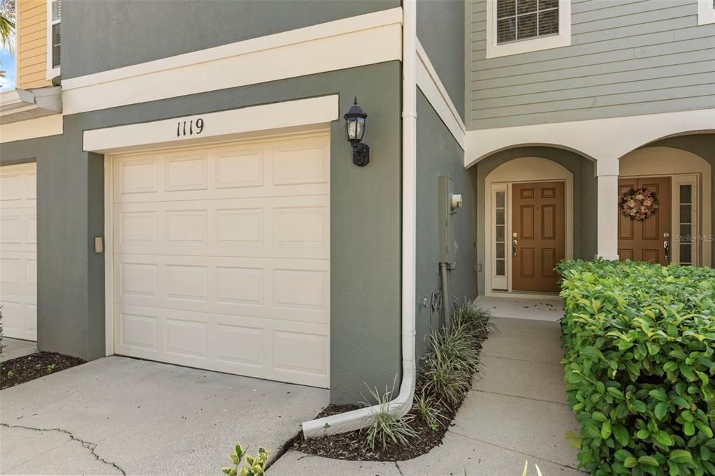 For Sale: $289,900 (3 beds, 2 baths, 1687 Square Feet)