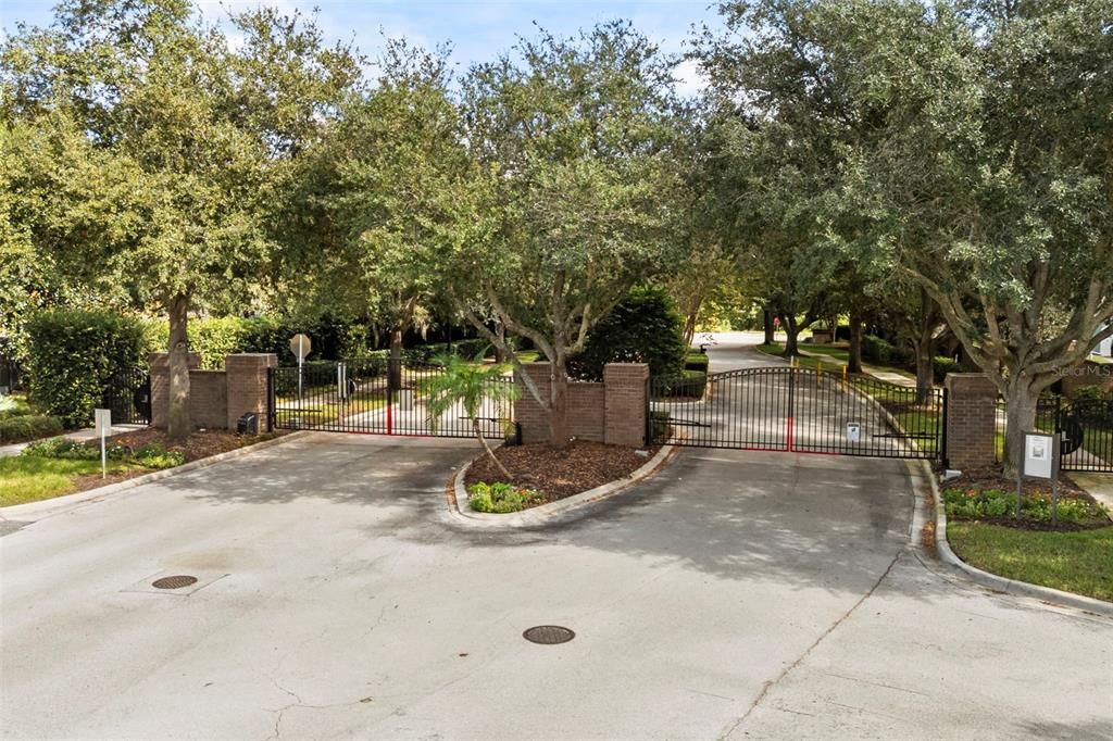 For Sale: $289,900 (3 beds, 2 baths, 1687 Square Feet)